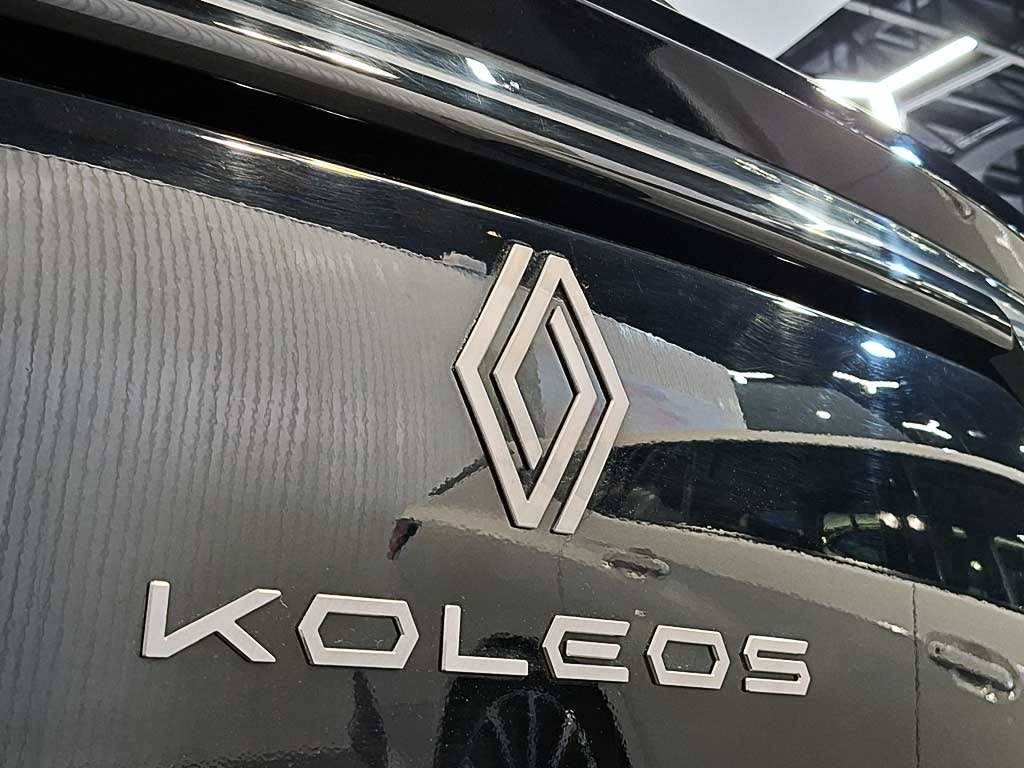 2026 RENAULT KOLEOS 1.5 Negro - Miniatura 9
