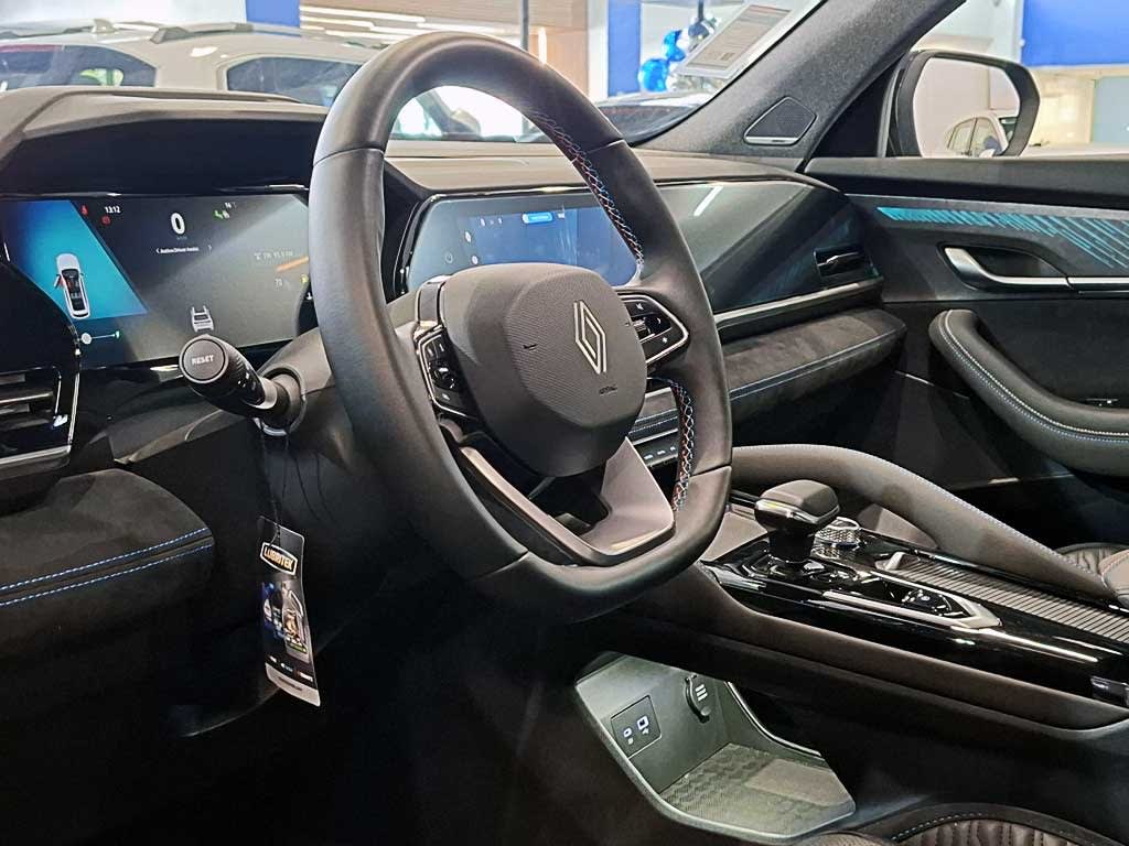 2026 RENAULT KOLEOS 1.5 Negro - Miniatura 10