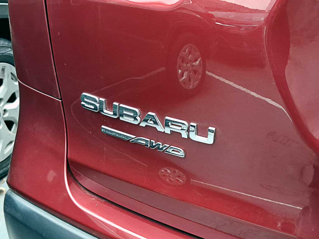2025 Subaru EVOLTIS 2.4 Rojo - Miniatura 9