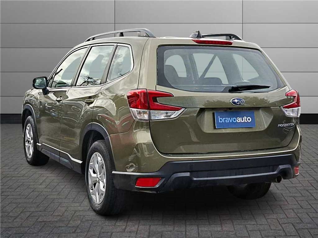 2024 Subaru FORESTER 2.0 Verde - Miniatura 2
