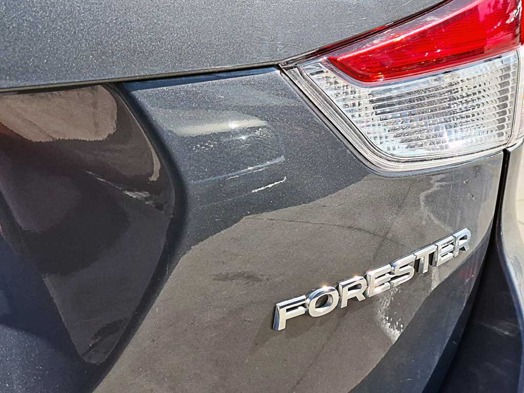 2024 Subaru FORESTER 2.0 Gris - Miniatura 10