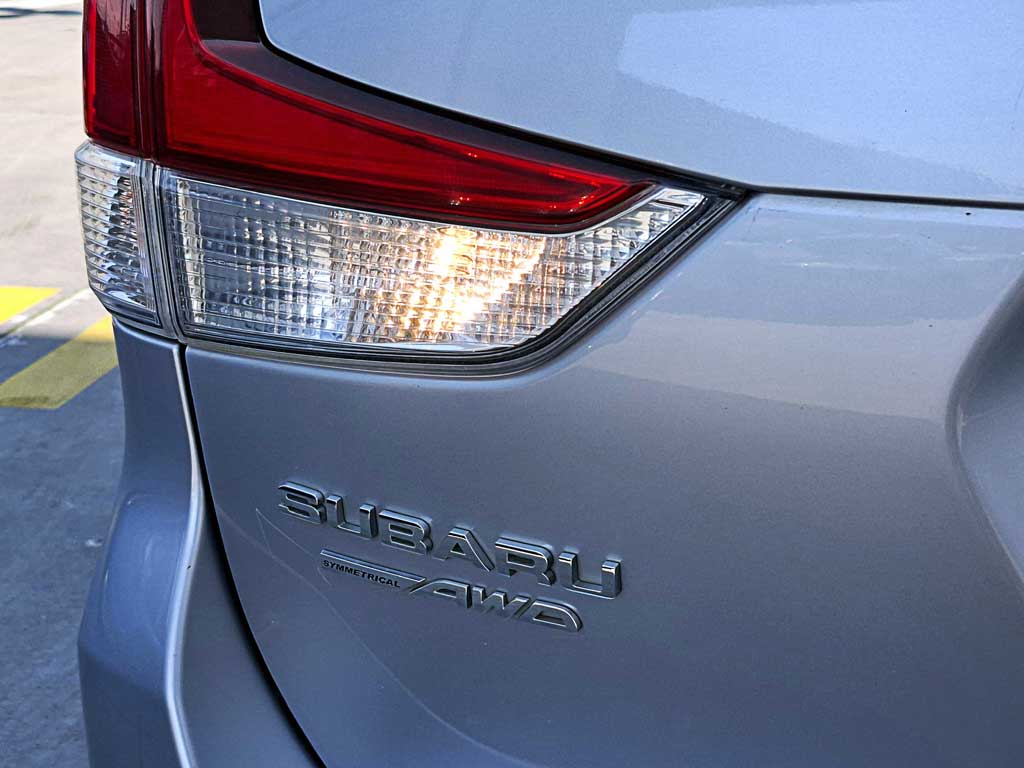 2024 Subaru FORESTER NEW Plata - Miniatura 9