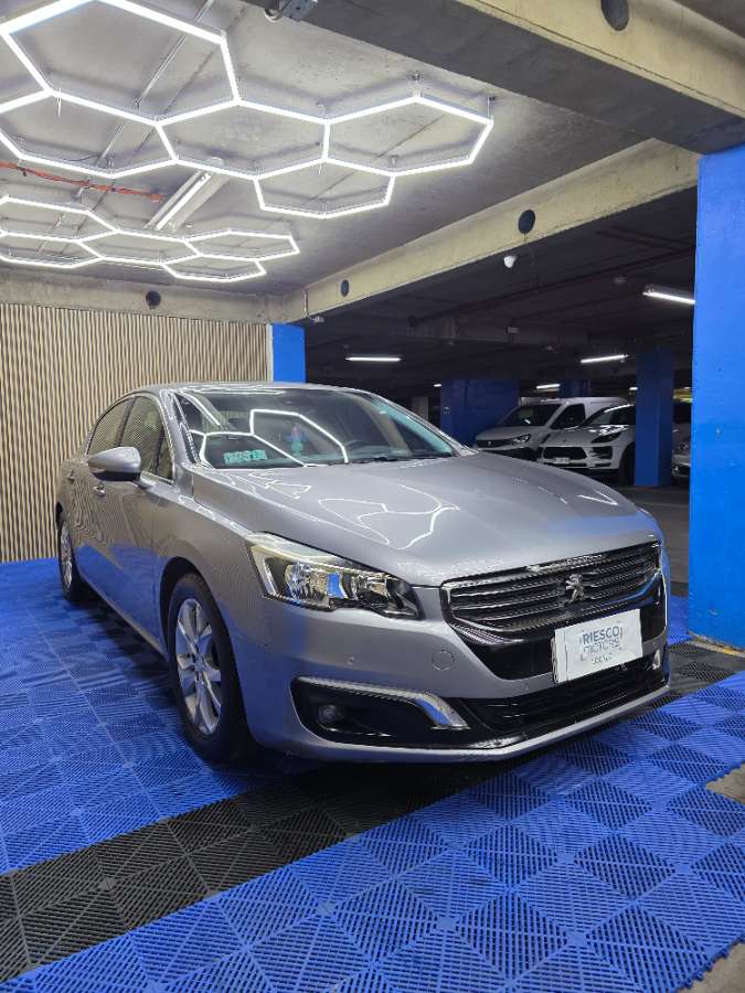 2017 Peugeot 508 Allure Gris - Miniatura 2