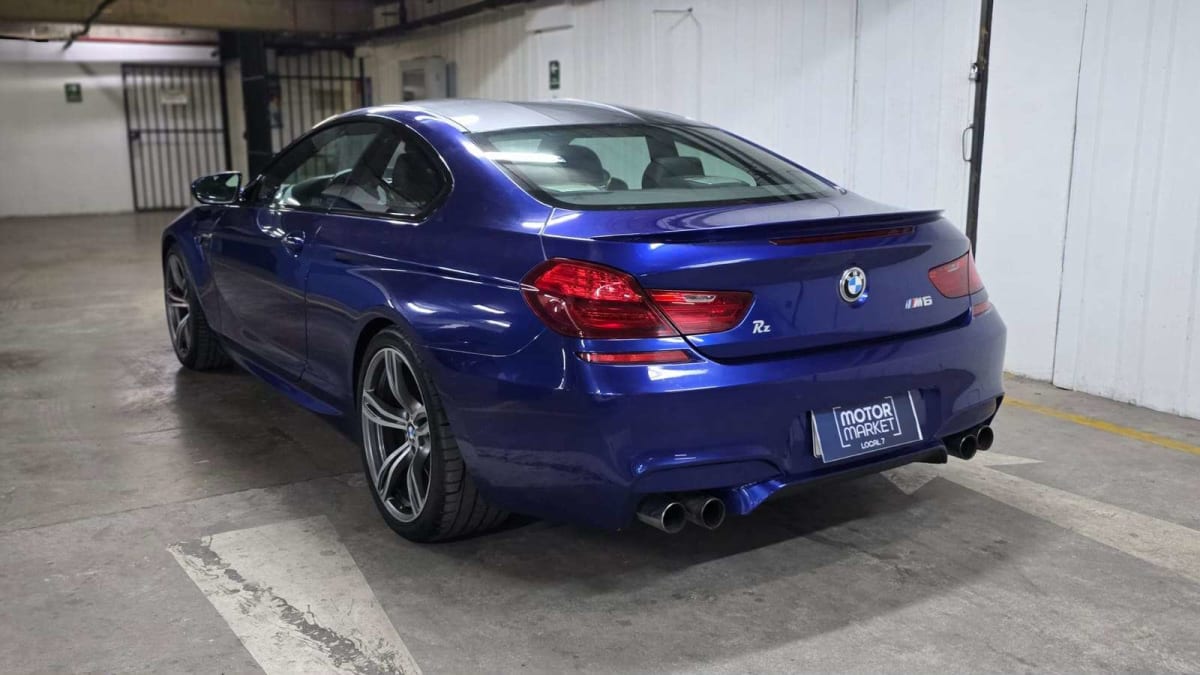 2016 BMW M6 COUPE  Azul - Miniatura 7