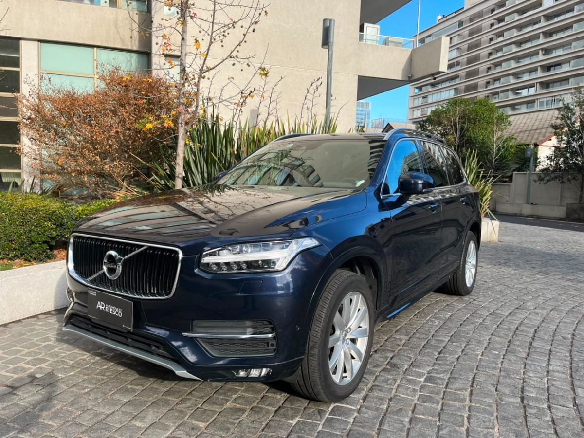 2017 Volvo XC90 Azul - Miniatura 3