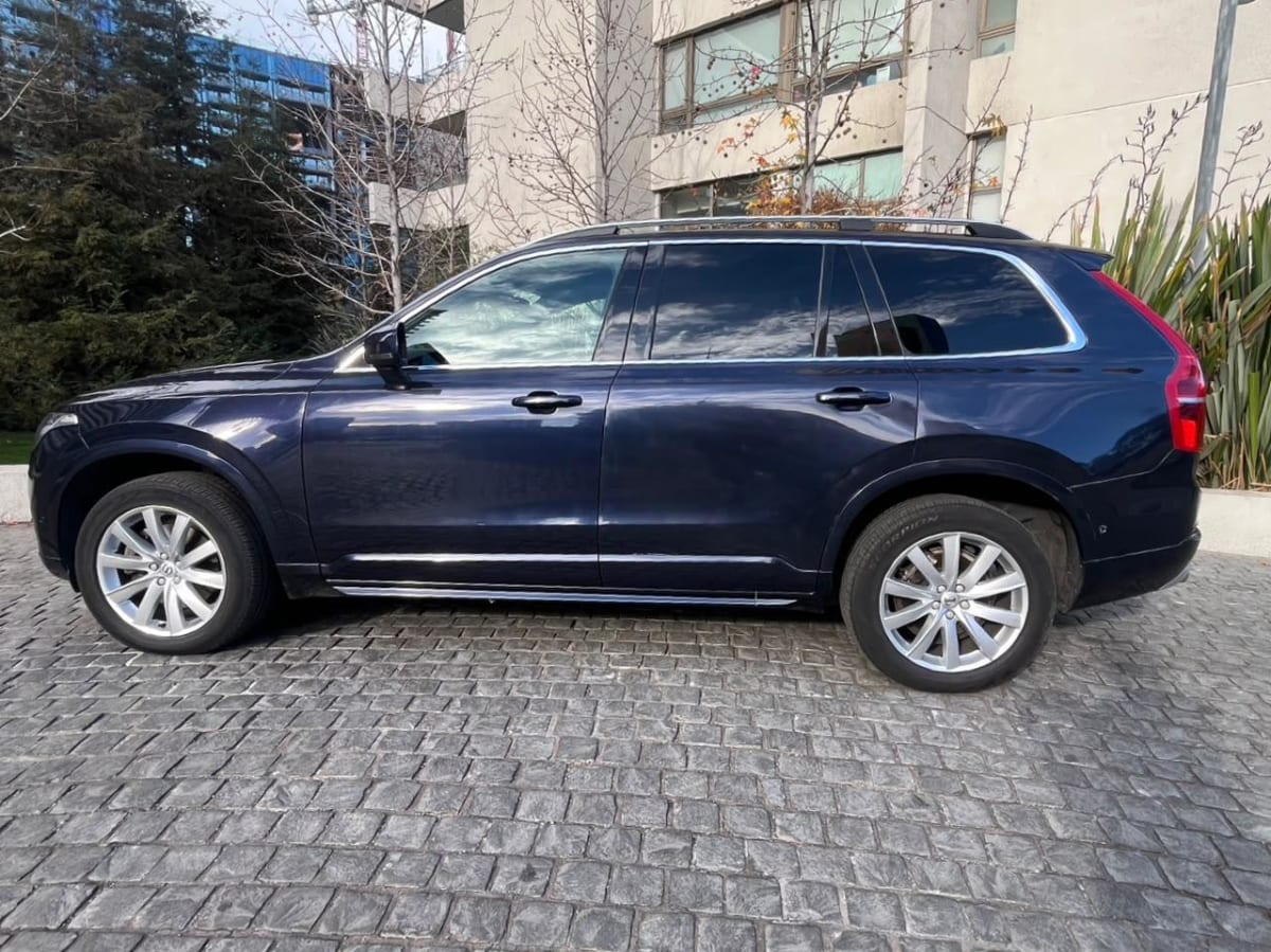 2017 Volvo XC90 Azul - Miniatura 6