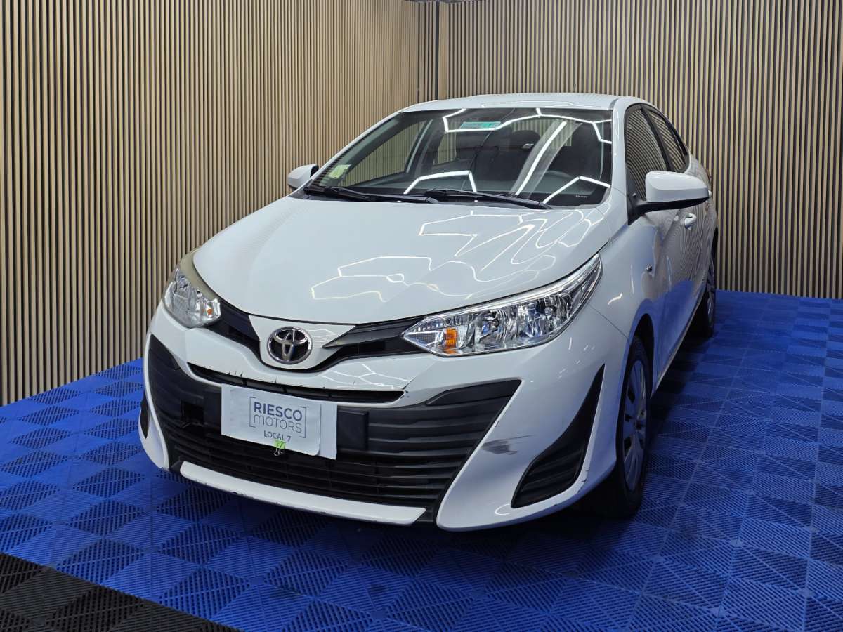 2018 Toyota NEW YARIS Blanco - Imagen 1