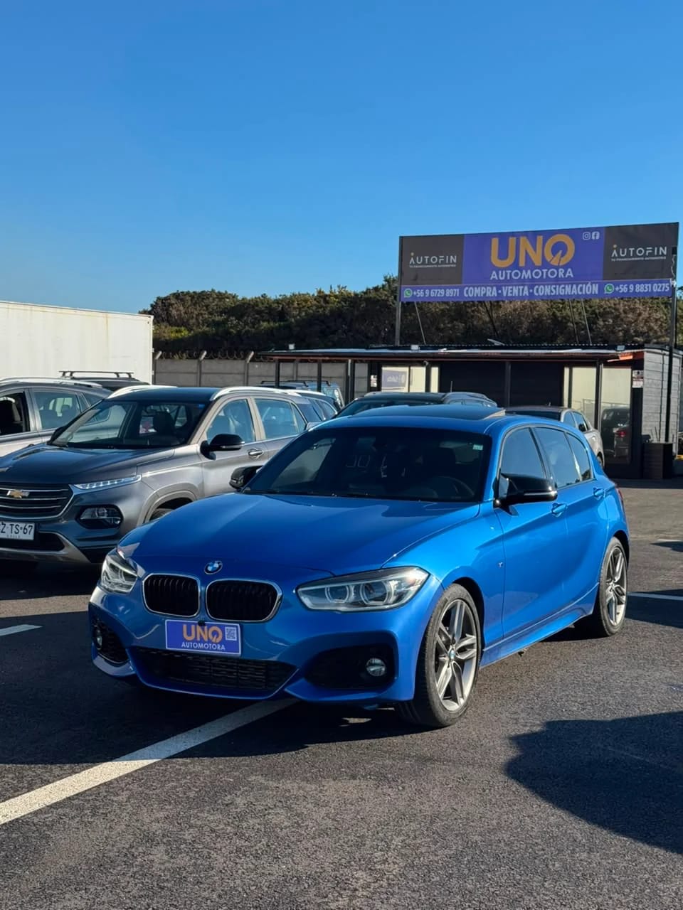 2018 BMW 118 Azul - Miniatura 2