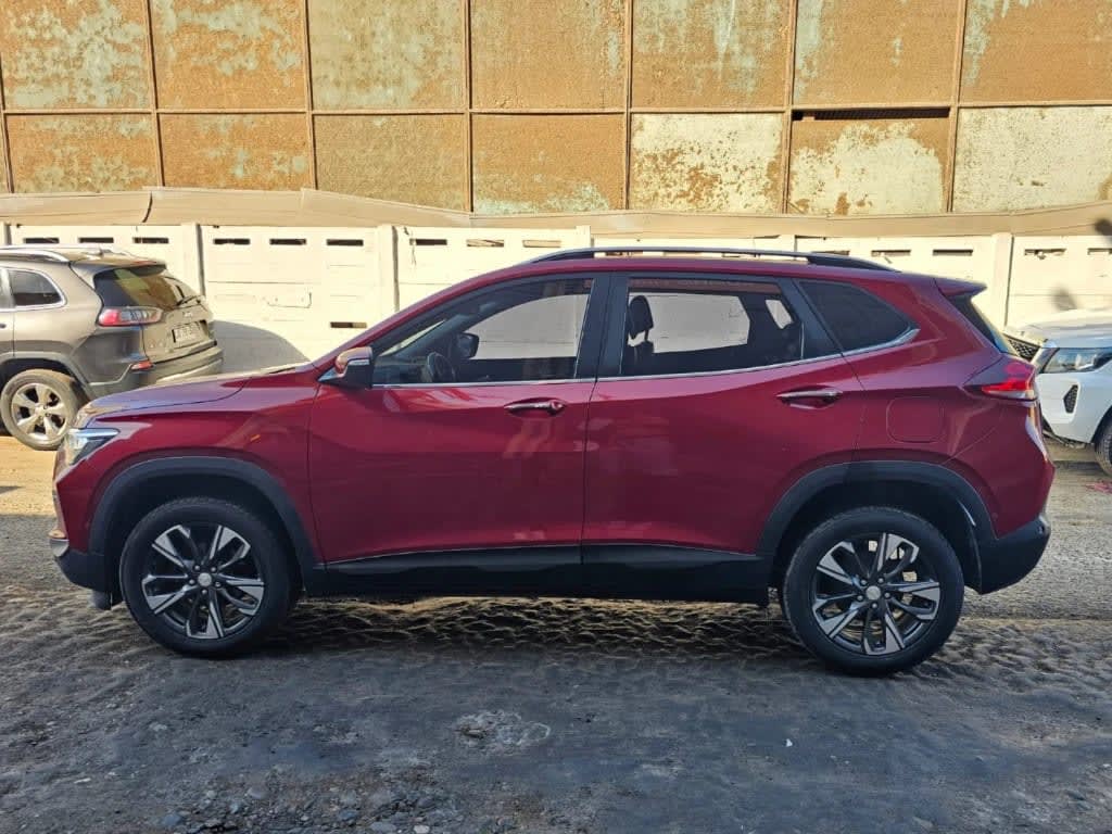 2021 Chevrolet Tracker 1.2T Rojo - Miniatura 9
