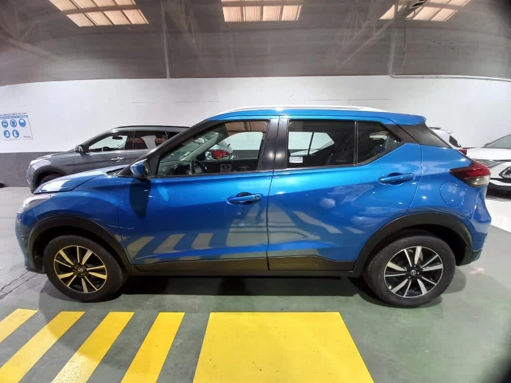 2021 Nissan Kicks 1.6 Azul - Miniatura 4