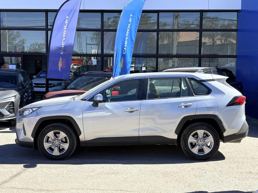 2023 Toyota RAV4 2.0 Plata - Miniatura 8