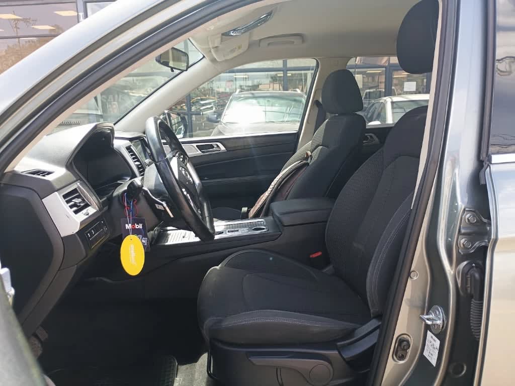 2023 SsangYong Rexton 2.2T Gris - Miniatura 9