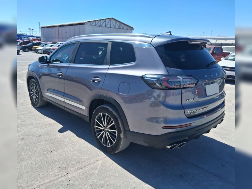 2024 Chery Tiggo 8 Pro 2.0 Gris - Miniatura 7