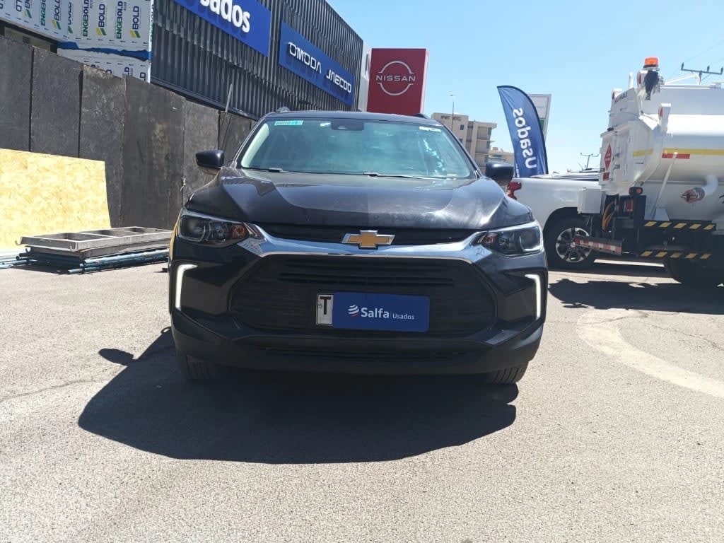 2025 Chevrolet Tracker 1.2T Gris - Miniatura 3