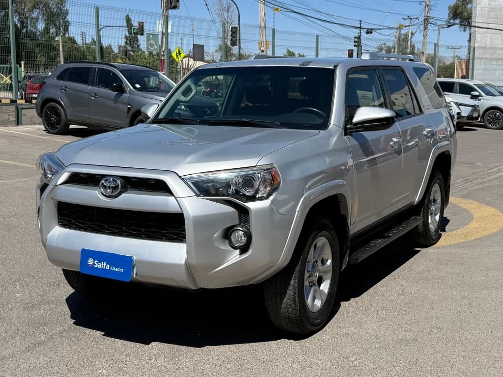 2020 Toyota 4runner  4.0 Plata - Miniatura 2