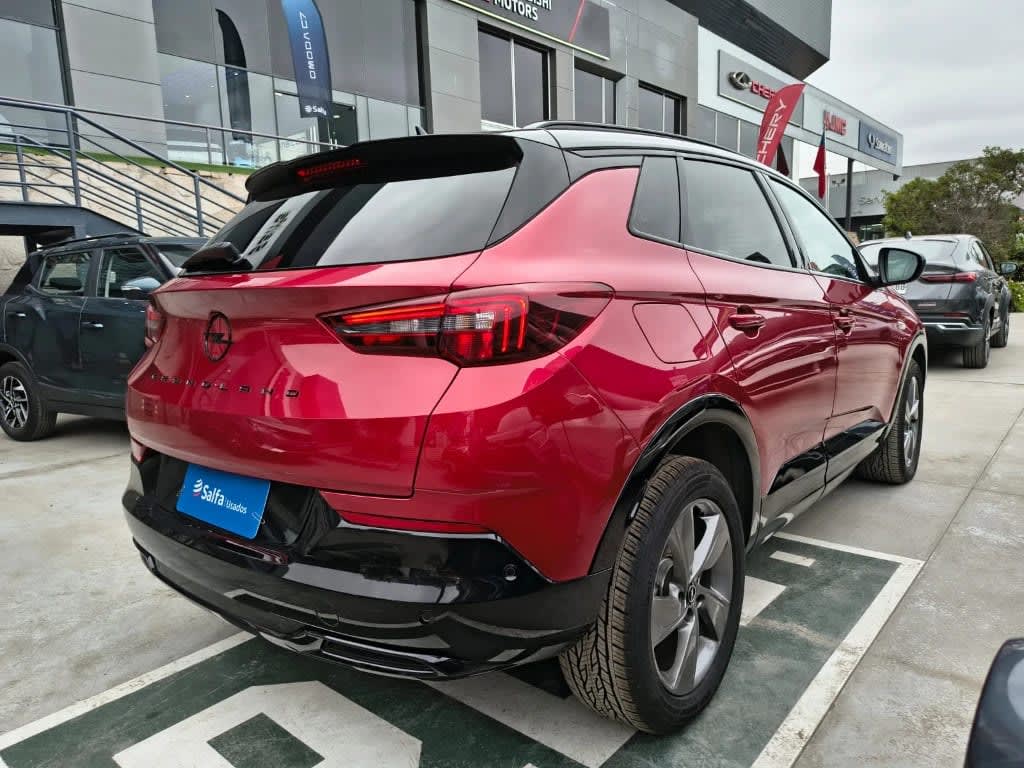 2025 Opel Grandland 1.2T Rojo - Miniatura 6