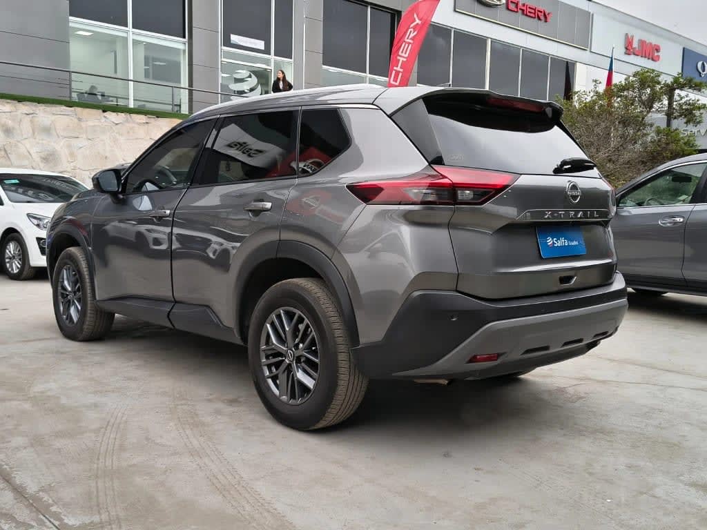 2024 Nissan X-Trail 2.5 Gris - Miniatura 7