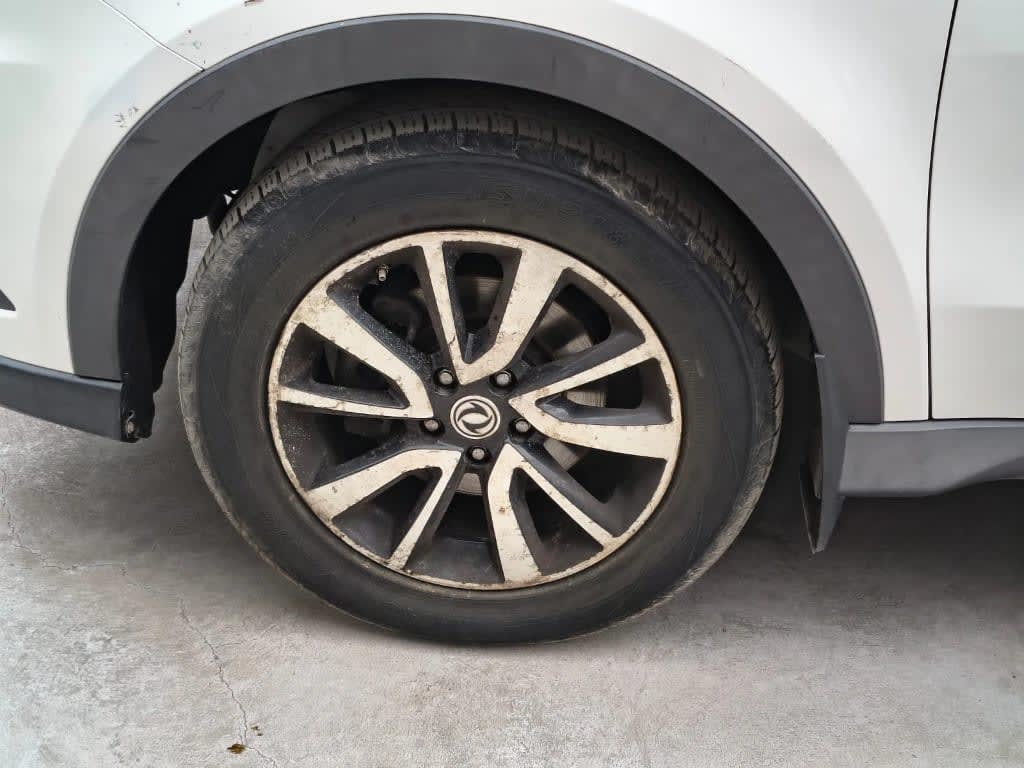 2019 Dfsk 580 1.5 Blanco - Miniatura 8