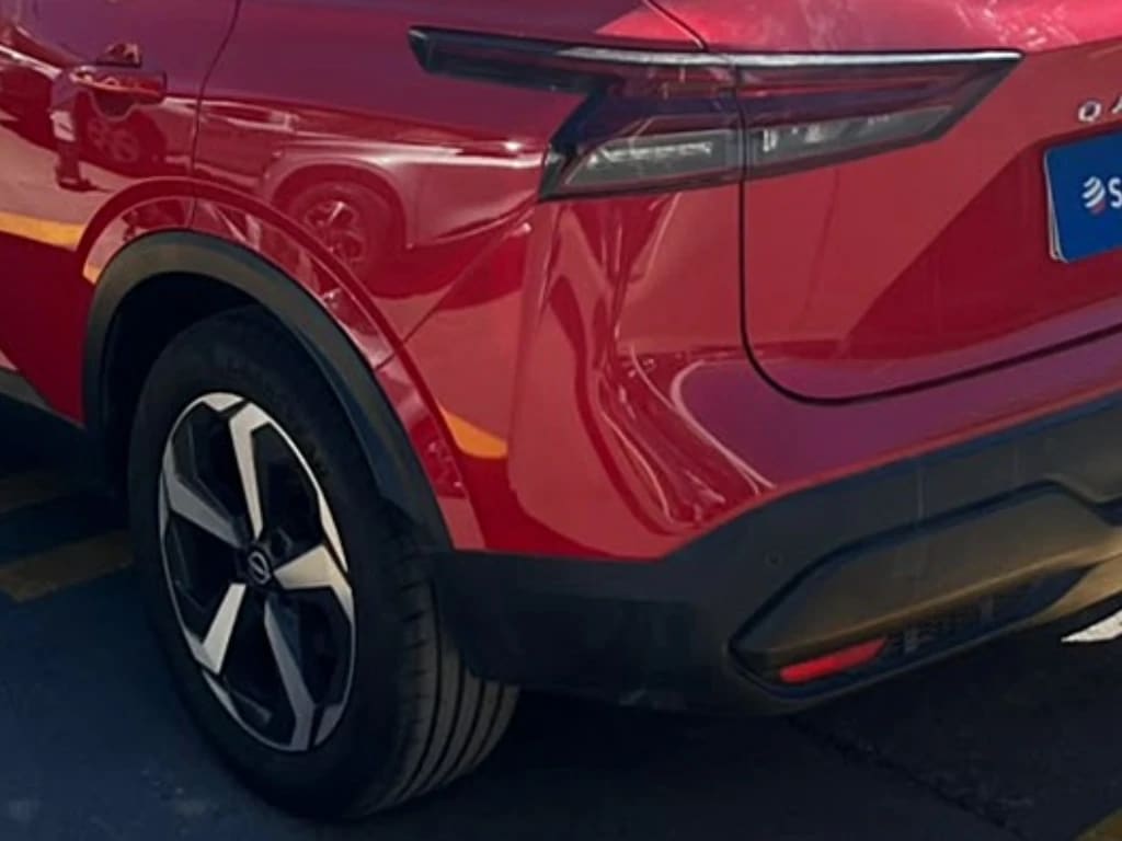 2025 Nissan Qashqai 1.3T Rojo - Miniatura 10