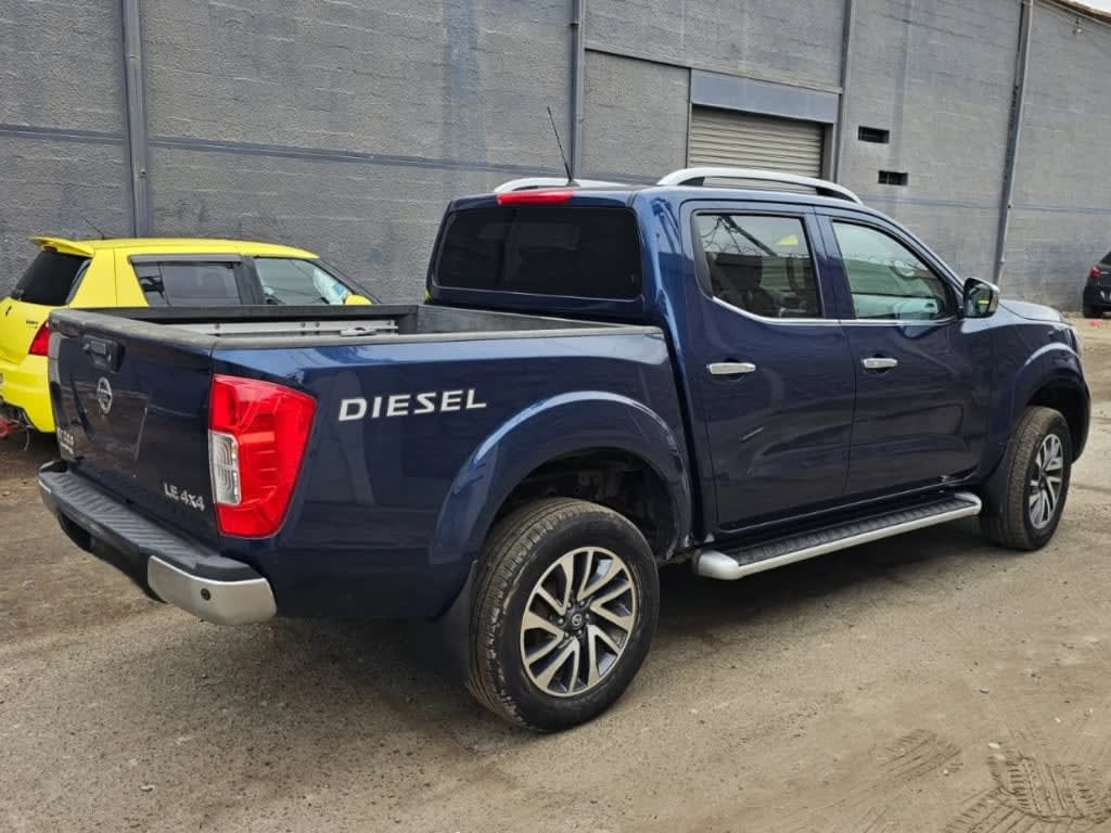 2018 Nissan Np300 2.3 Azul - Miniatura 4