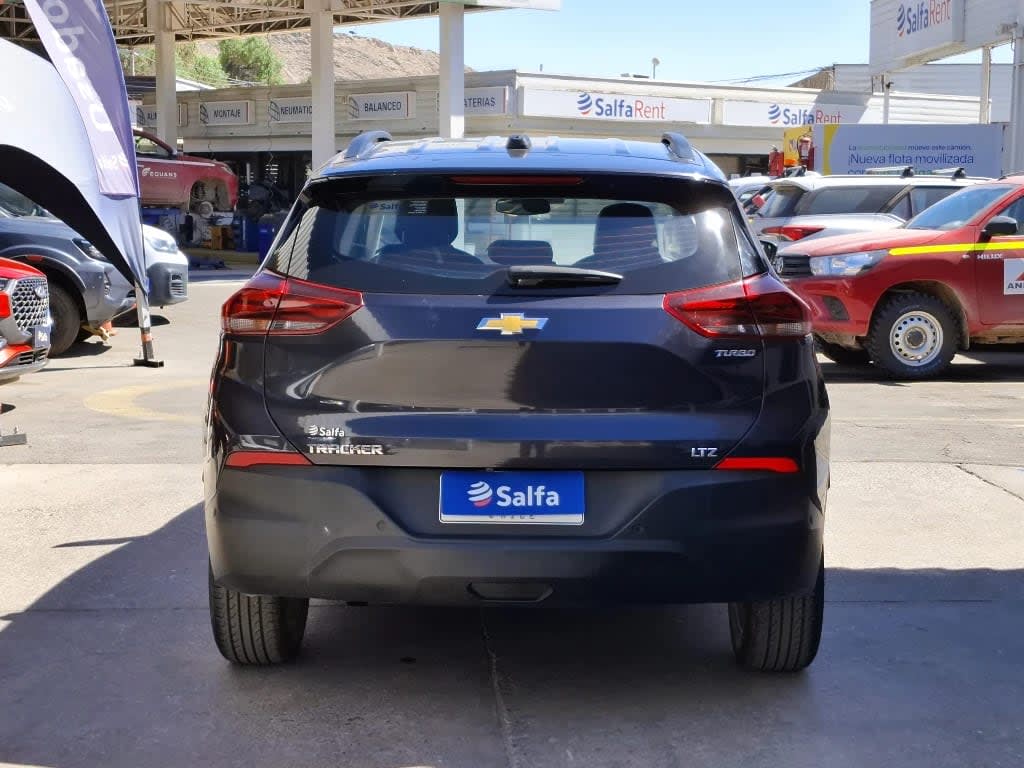 2025 Chevrolet Tracker 1.2T Gris - Miniatura 5