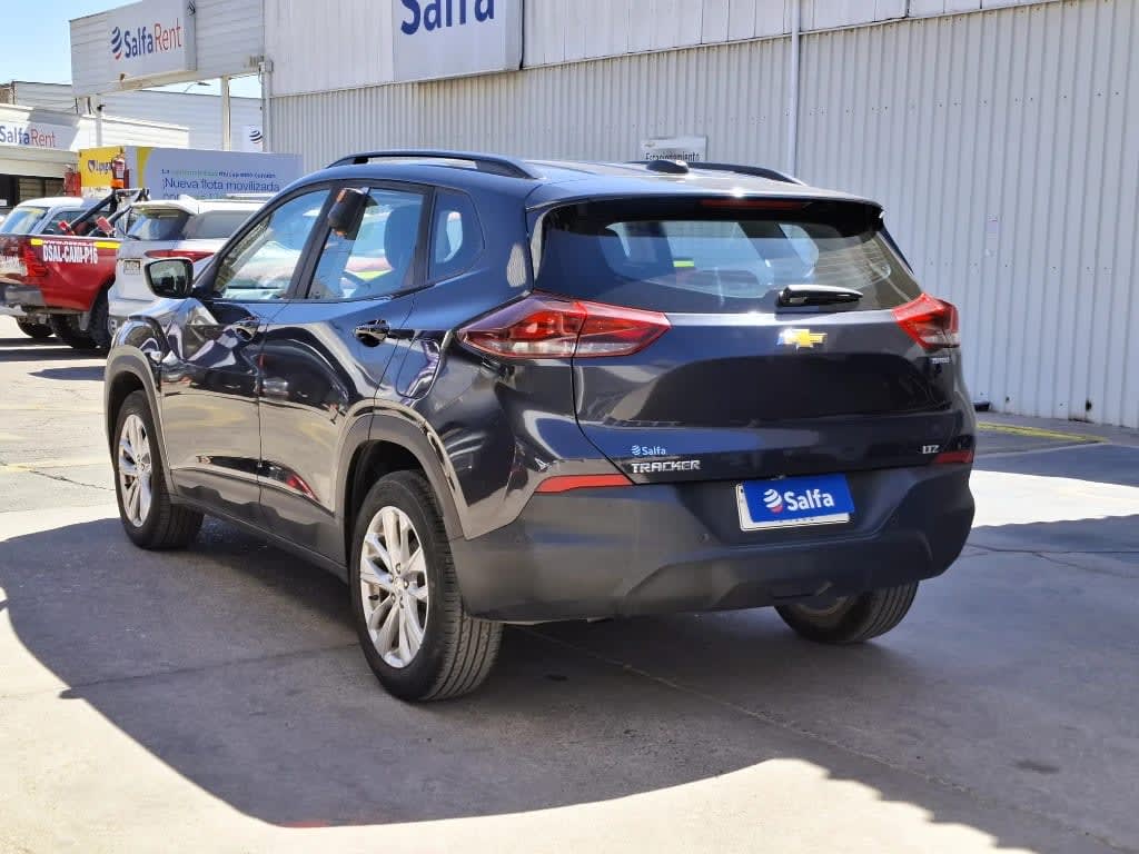 2025 Chevrolet Tracker 1.2T Gris - Miniatura 6