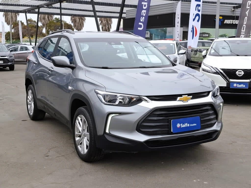 2025 Chevrolet Tracker 1.2T Plata - Miniatura 3