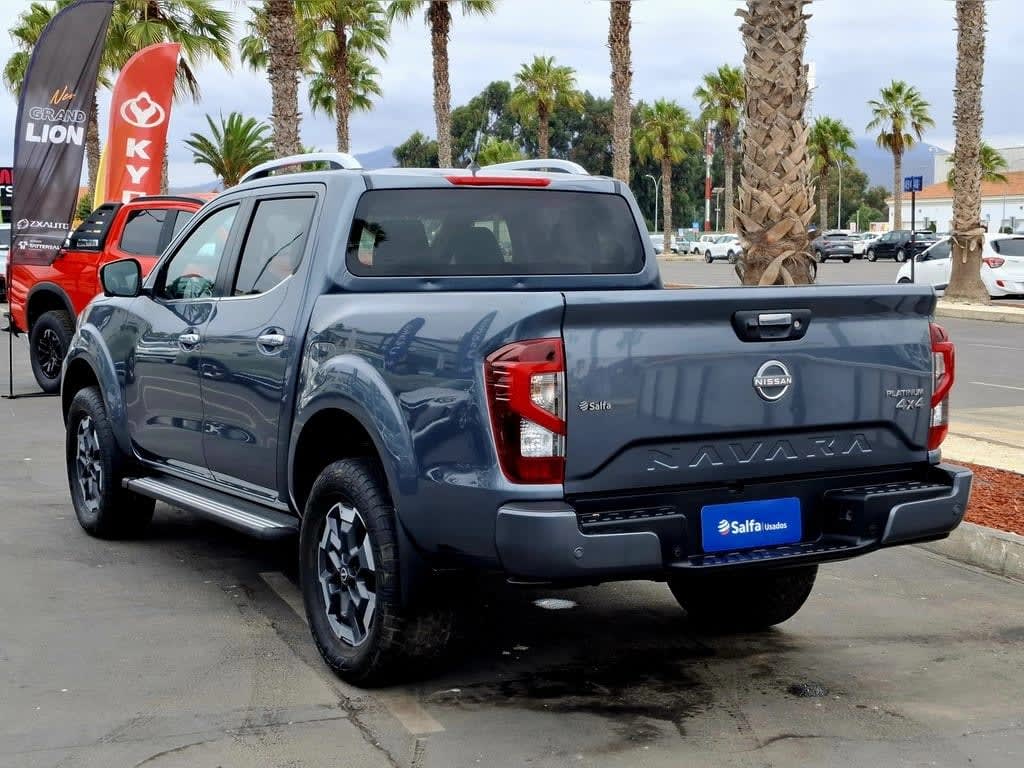 2024 Nissan Navara 2.3 Gris - Miniatura 6