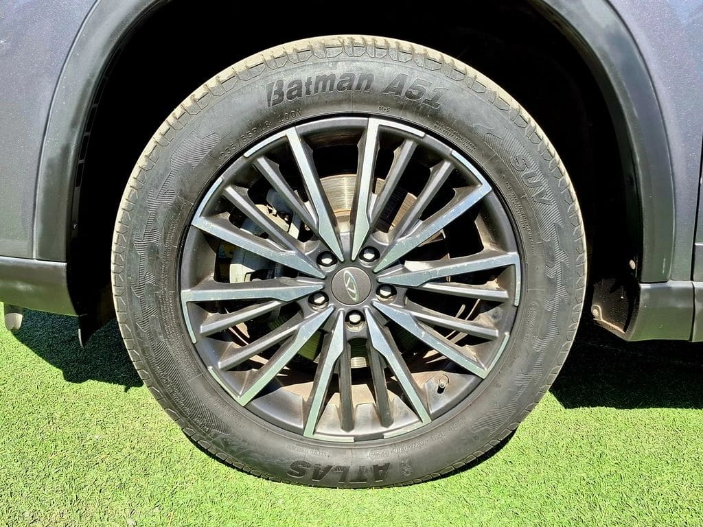 2023 Chery Tiggo 8 Pro 2.0 Gris - Miniatura 8
