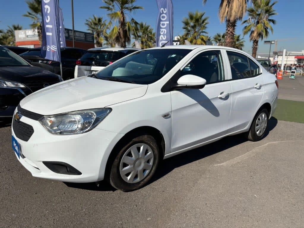 2022 Chevrolet Sail 1.5 Blanco - Imagen 1