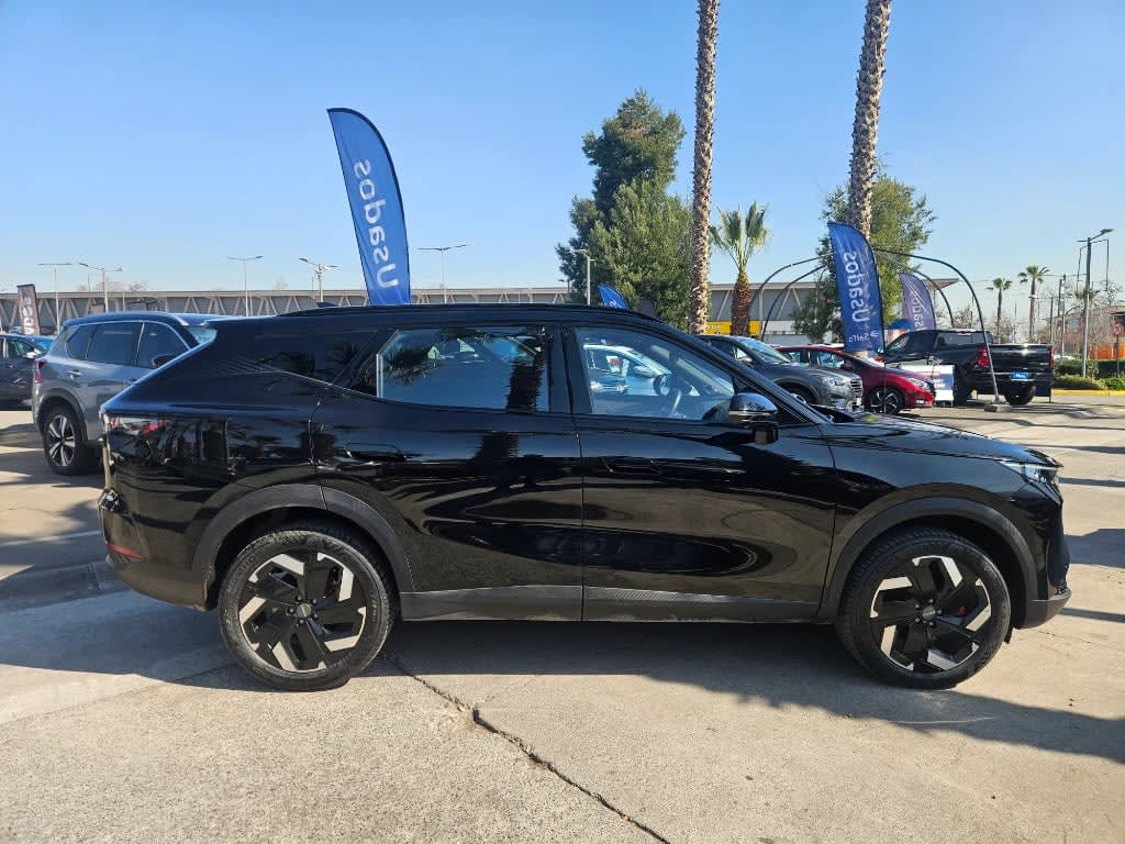 2026 Omoda C7 1.6 Negro - Miniatura 4