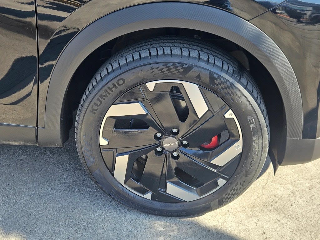 2026 Omoda C7 1.6 Negro - Miniatura 10