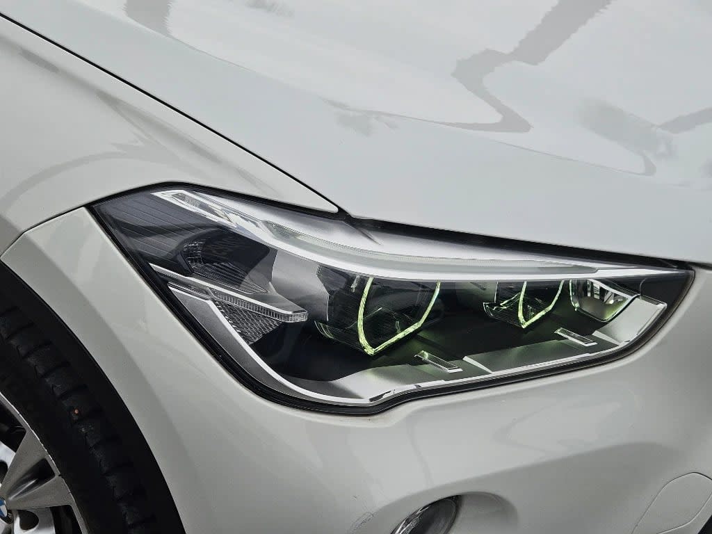 2017 BMW X1 2.0 Blanco - Miniatura 9