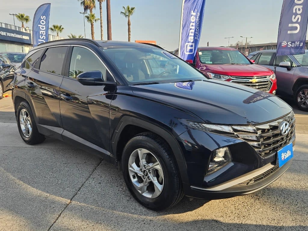 2023 Hyundai Tucson 2.0 Negro - Miniatura 3