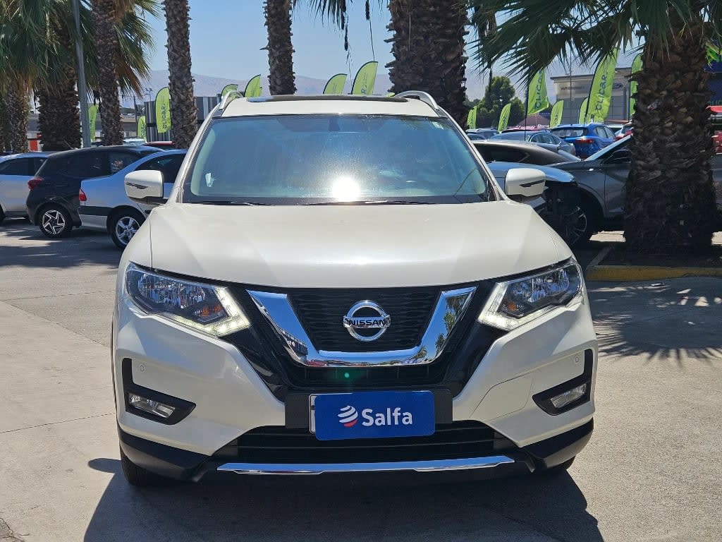 2023 Nissan X-Trail 2.5 Blanco - Miniatura 2