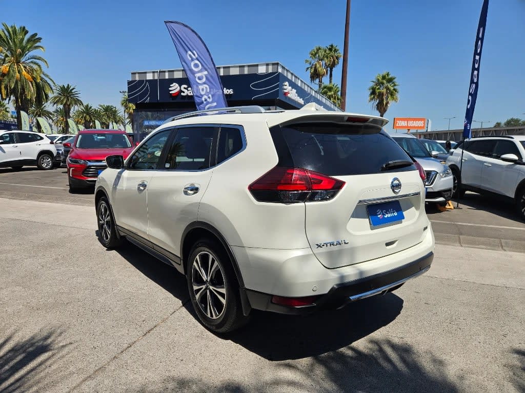 2023 Nissan X-Trail 2.5 Blanco - Miniatura 6