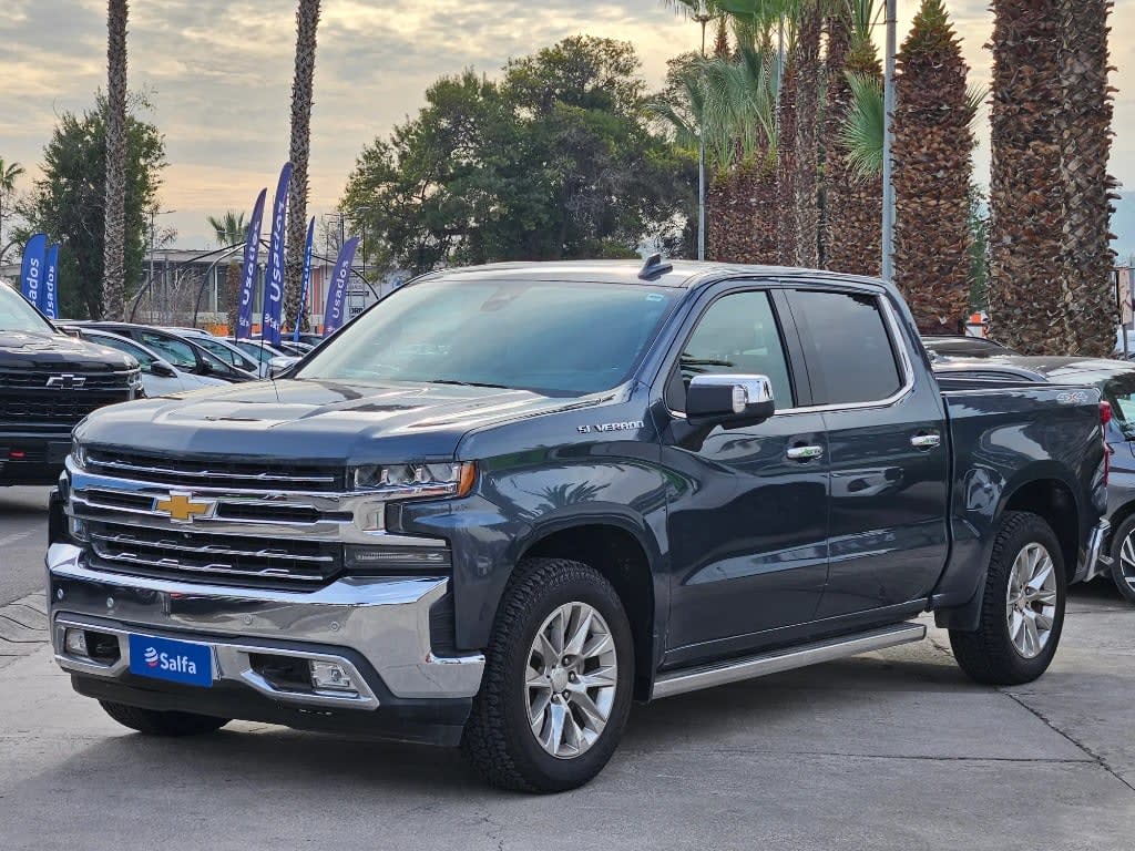 2020 Chevrolet Silverado CC Gris - Imagen 1