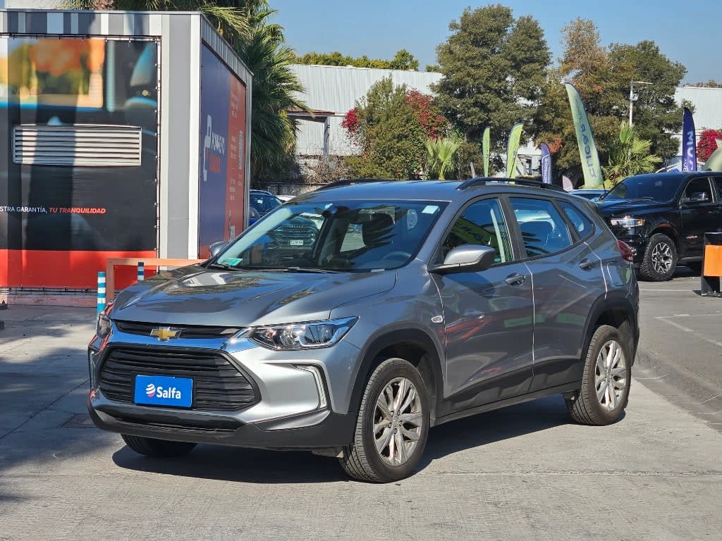 2025 Chevrolet Tracker 1.2T Plata - Imagen 1