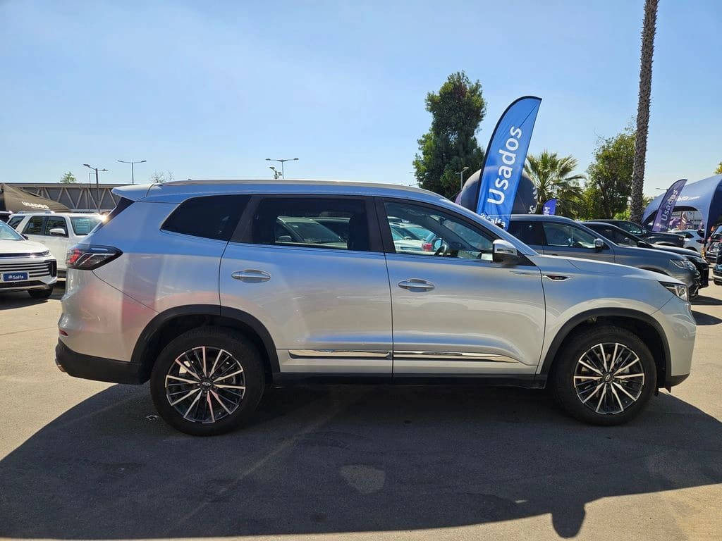 2024 Chery Tiggo 8 Pro 2.0 Gris - Miniatura 4