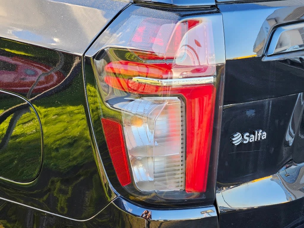 2022 Chevrolet Tahoe 5.3 Negro - Miniatura 10
