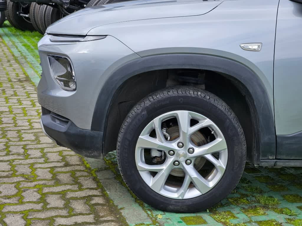2026 Chevrolet Montana 1.2T Plata - Miniatura 9