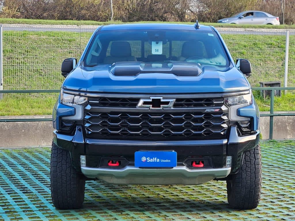 2024 Chevrolet Silverado 6.2 Azul - Miniatura 2
