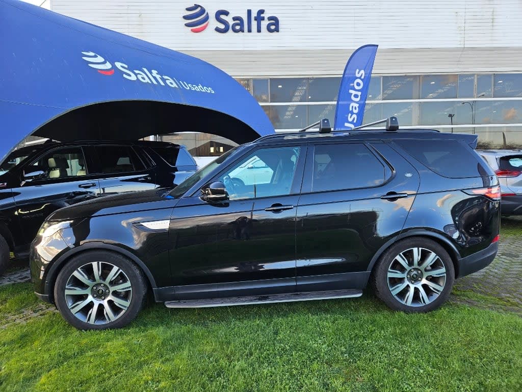 2020 Land Rover Discovery 3.0 Negro - Miniatura 4