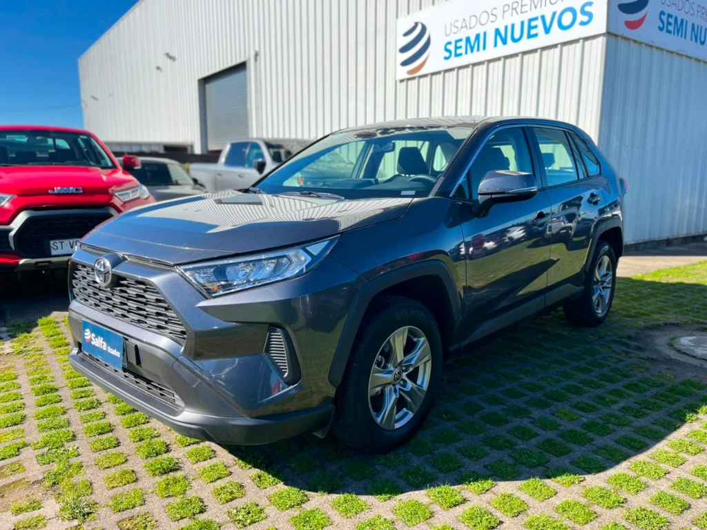 2025 Toyota RAV4 2.0 Gris - Imagen 1