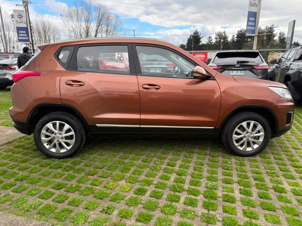 2019 BAIC X35 1.5 Café - Miniatura 4