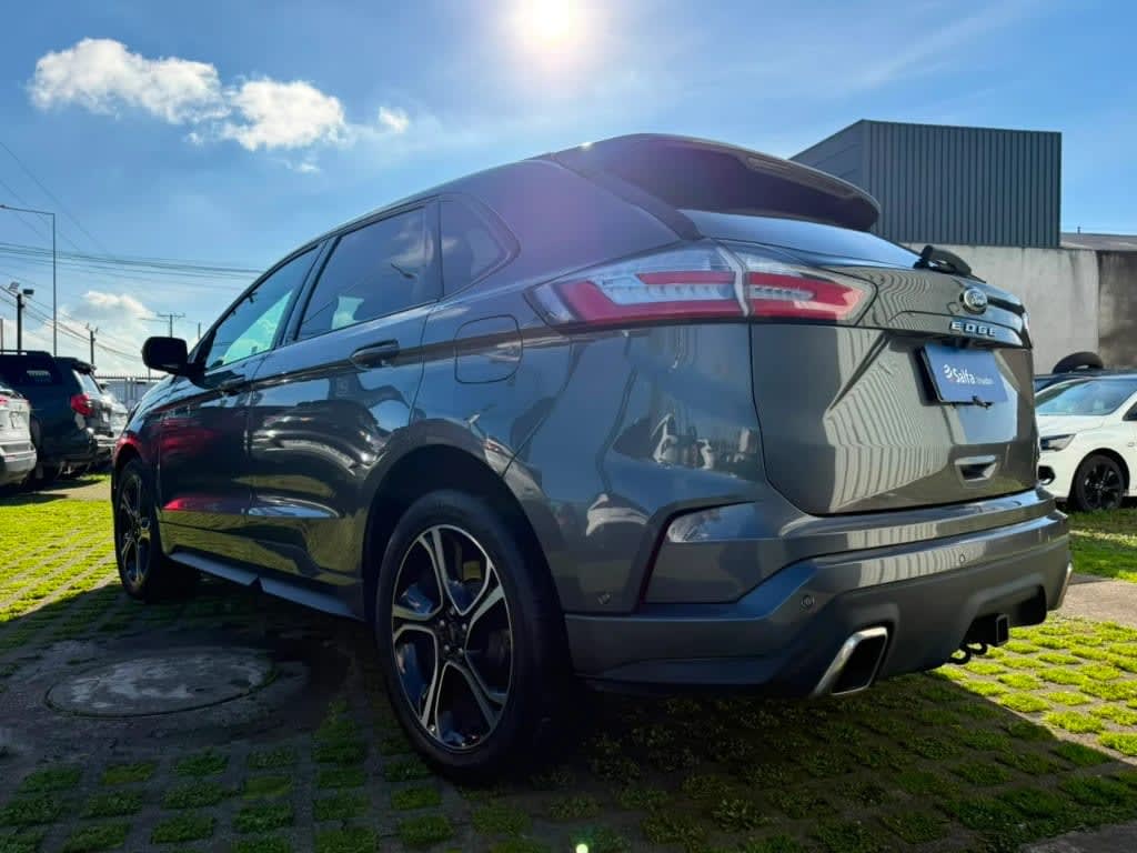 2024 Ford Edge 2.7 Gris - Miniatura 7