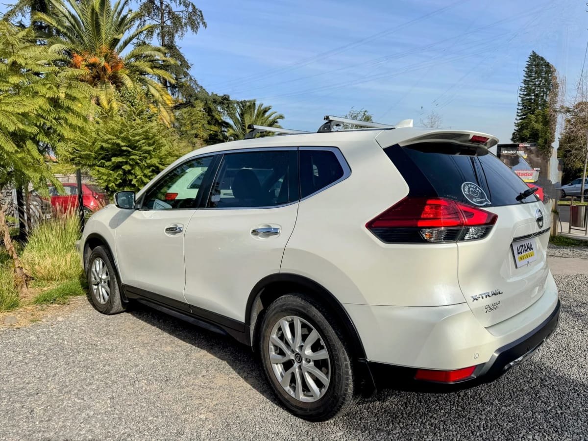 2022 Nissan Xtrail Sense 3 Blanco - Miniatura 4