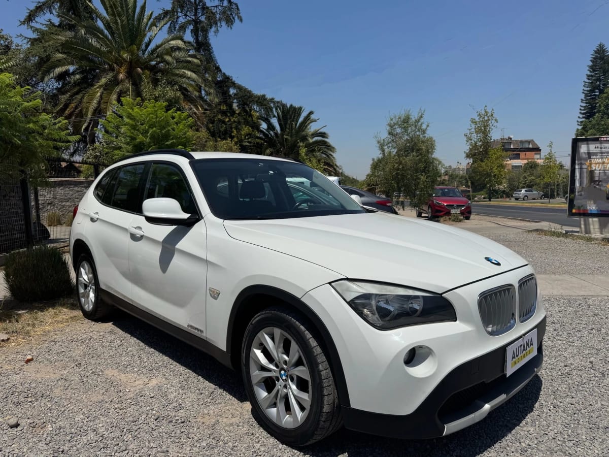 2011 BMW X1 Xdrive 4X4 - Miniatura 2
