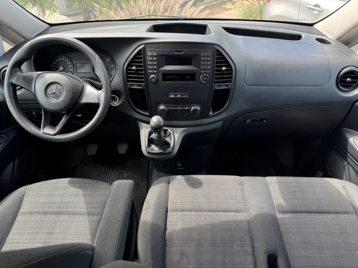 2020 Mercedes Benz Vito 114 CDi - Miniatura 10