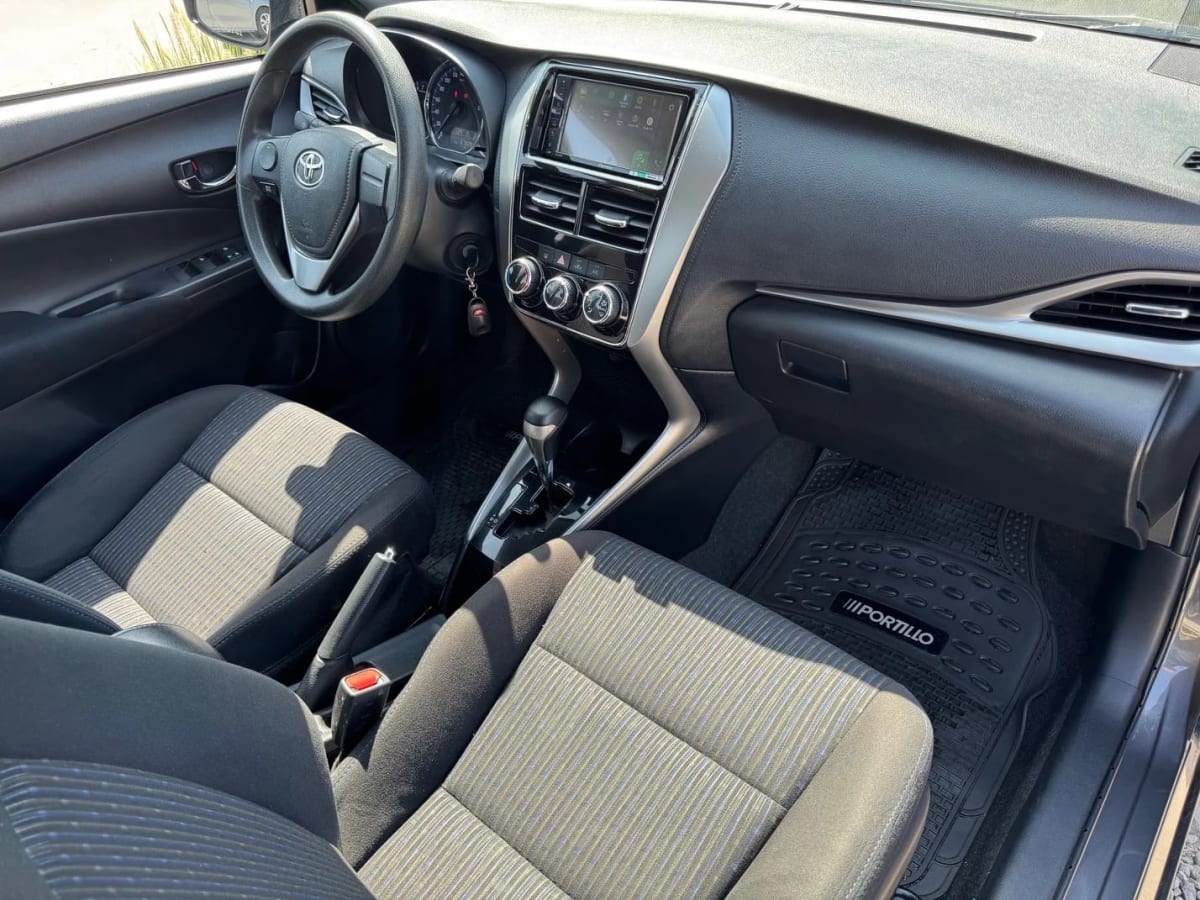2019 Toyota Yaris E AUTOMATIC - Miniatura 7